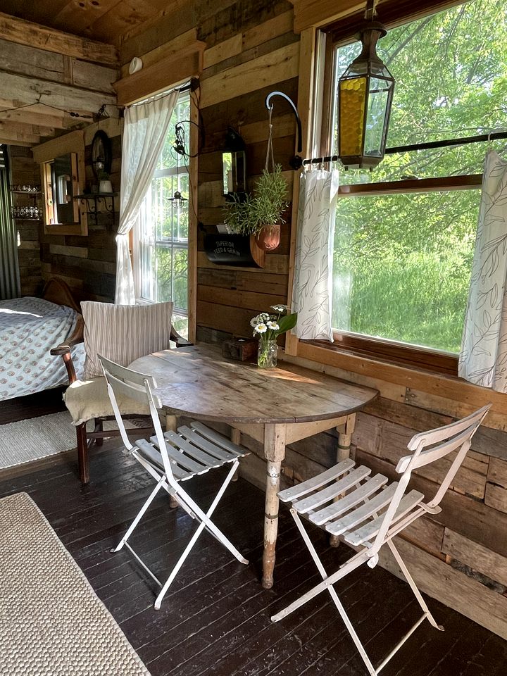 Gorgeous Tiny House Rental for a Glamping Getaway near Saratoga Springs in Upstate New York