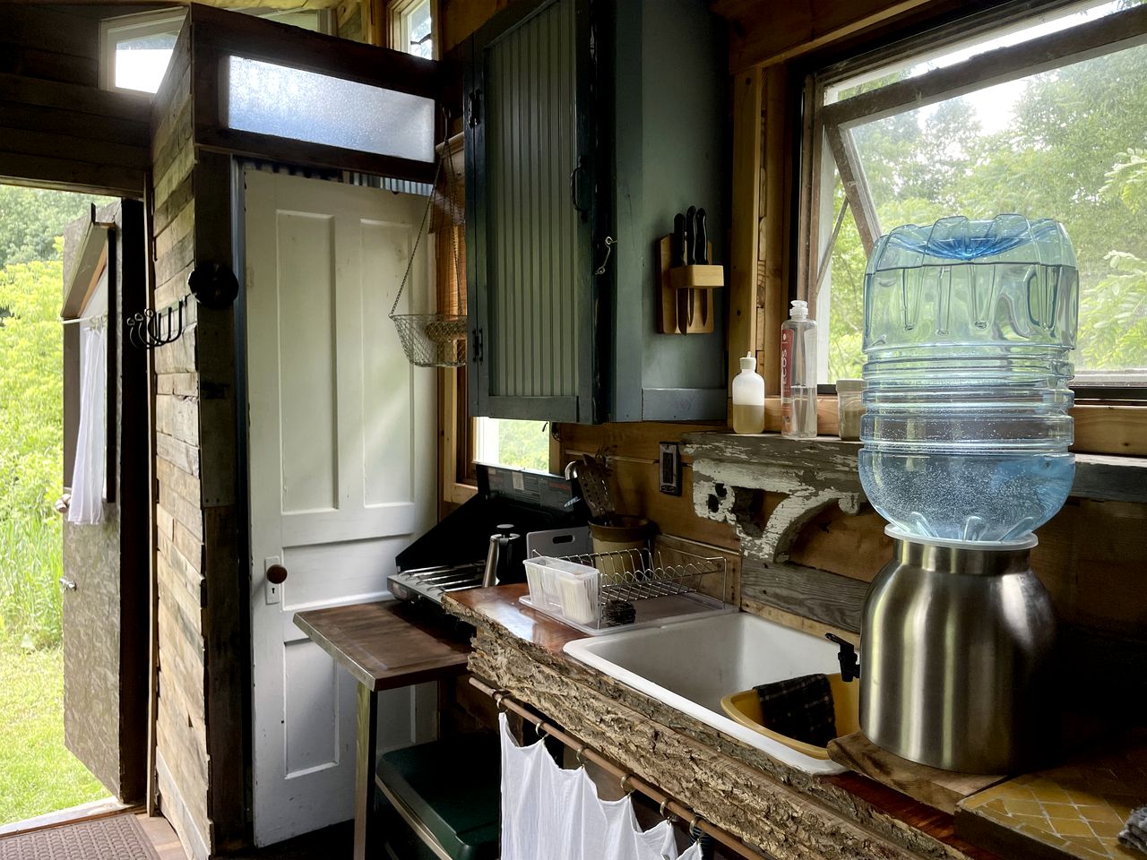 Gorgeous Tiny House Rental for a Glamping Getaway near Saratoga Springs in Upstate New York