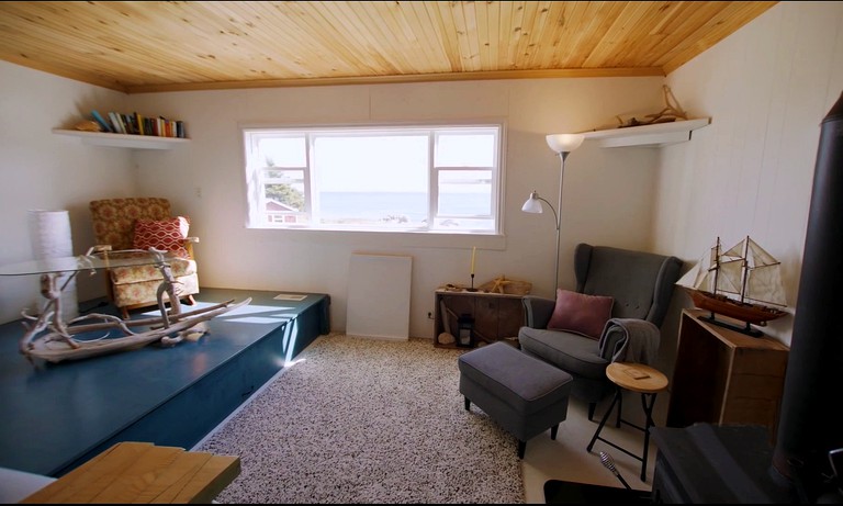 Cottages (Cape Breton Island, Nova Scotia, Canada)