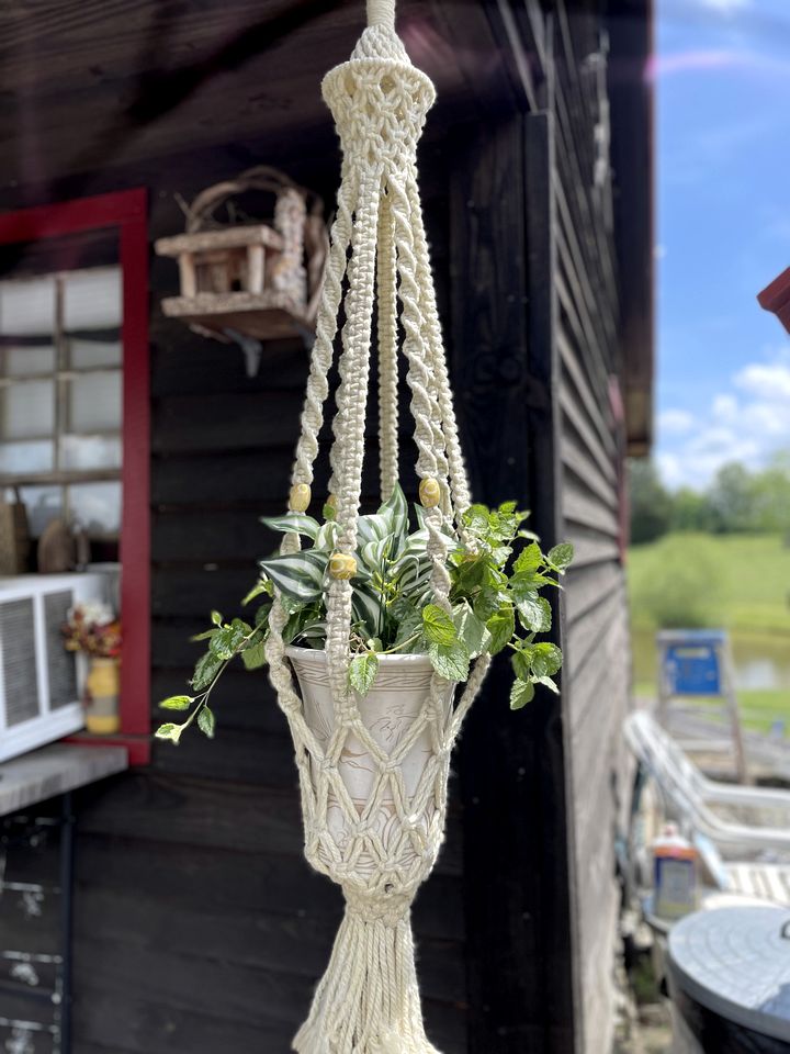 Vintage Cabin for a Romantic Getaway near Uwharrie National Forest in Denton, North Carolina