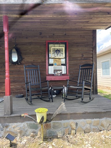 Cabins (United States of America, Denton, North Carolina)