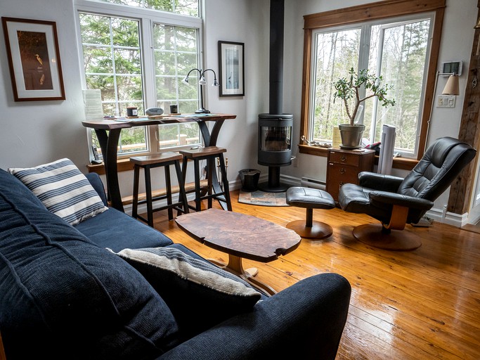 South Shore Quiet Riverside Retreat, Cabins, Bridgewater, Canada