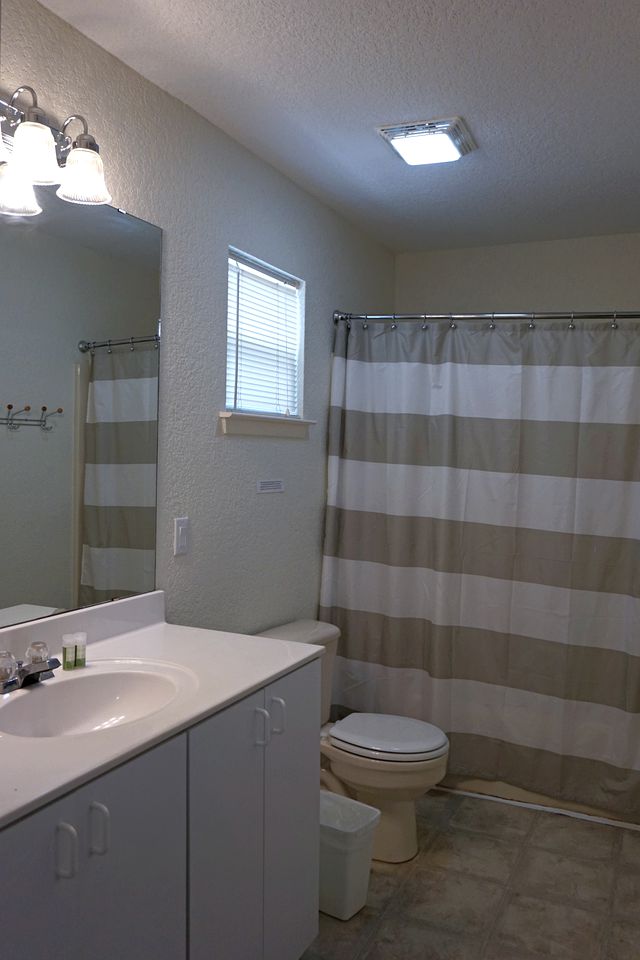 Riverfront Cabin Rental near Canyon Lake in New Braunfels, Texas