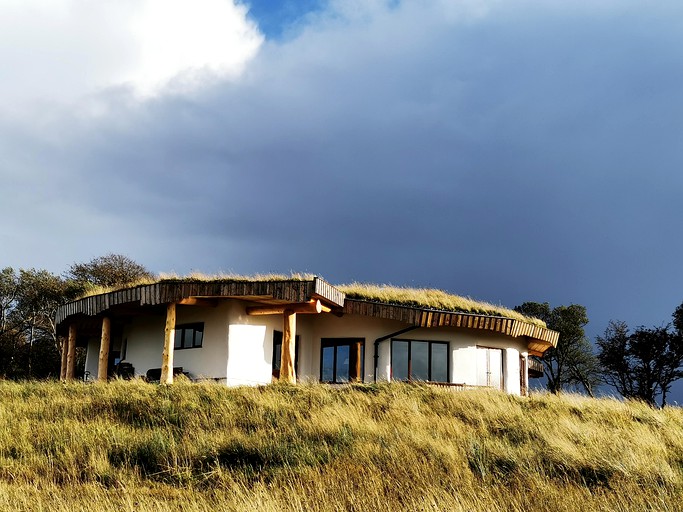 Yurts (Ireland, Ballintra, County Donegal)