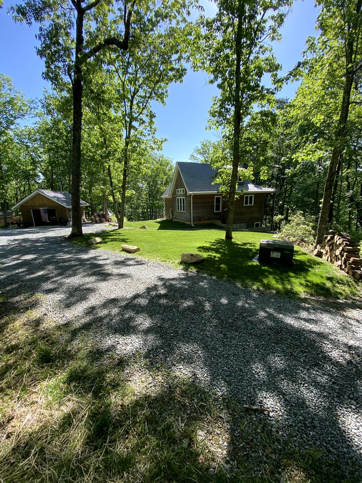 Tranquil Vacation Rental Nestled in the Shenandoah Mountains of Howardsville, Virginia