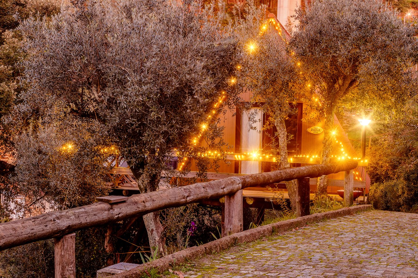 A-Frame Cabin with a Hot Tub near Castelo de Paiva, Portugal