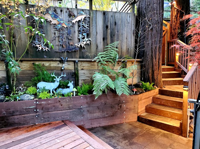 Cottages (Guerneville, California, United States of America)