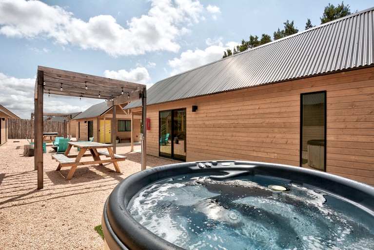 Cabins (Dripping Springs, Texas, United States of America)