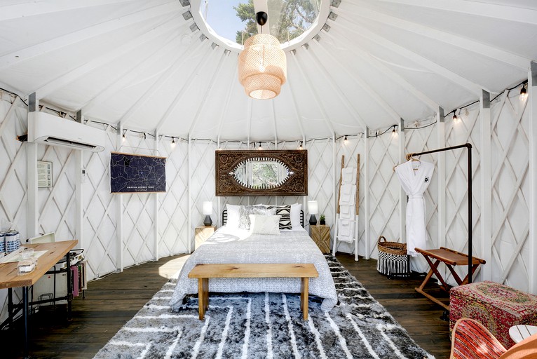 Yurts (Dripping Springs, Texas, United States of America)