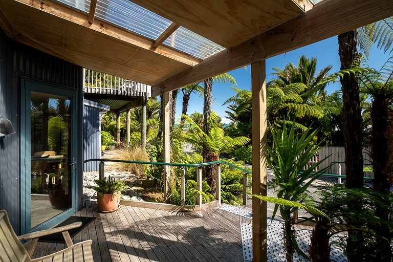 Cottages (Punakaiki, South Island, New Zealand)