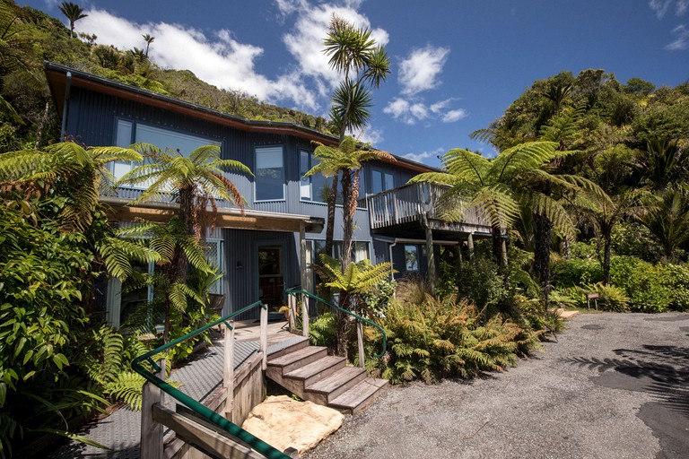 Cottages (Punakaiki, South Island, New Zealand)