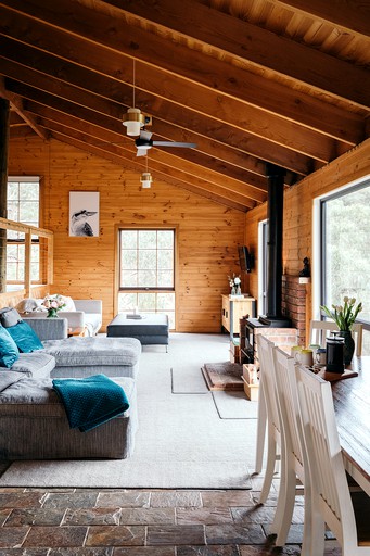 Cabins (Australia, Anakie, Victoria)