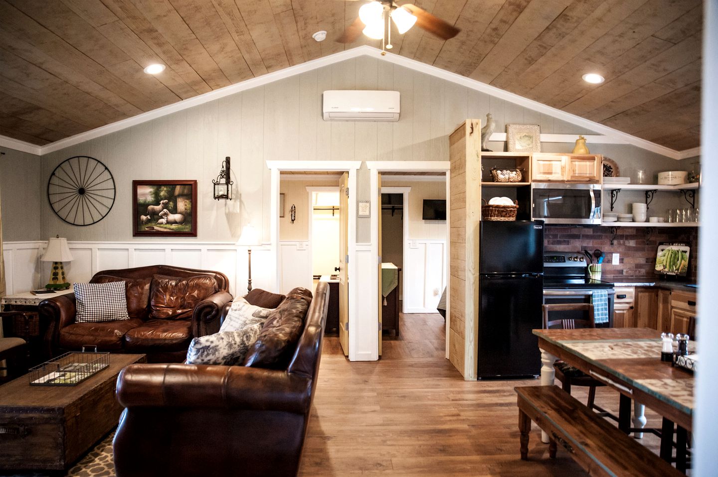 Beautiful and Spacious Texas Hill Country Cabin for Family Vacations in Texas