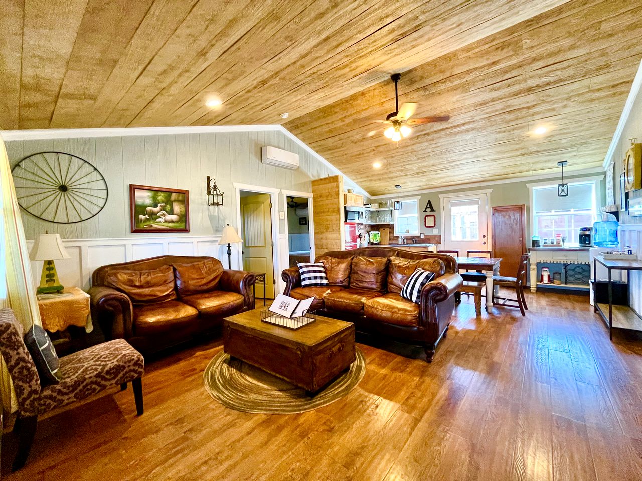 Beautiful and Spacious Texas Hill Country Cabin for Family Vacations in Texas