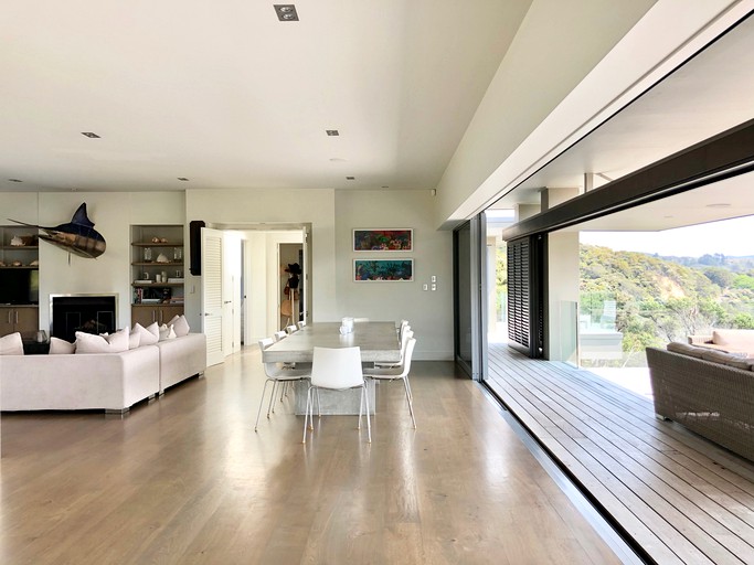 Beach Houses (Rawhiti, North Island, New Zealand)
