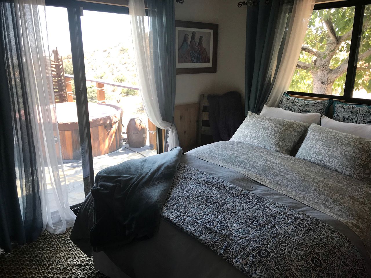 Magical and Secluded Cabin Rental near Yucca Valley for Weekend Getaways from Los Angeles