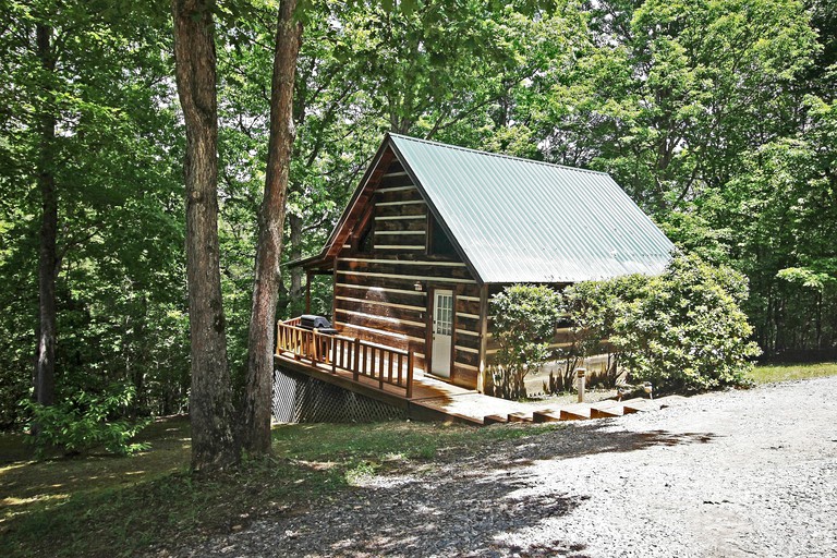 The Cabins at Copperhill Cabin 2 & 4 Cleaning Fee 70, Cabins 5923