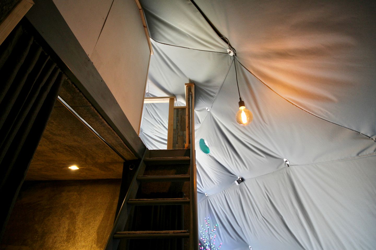 Unique Devonshire Dome with Hot Tub Perfect for Glamping in England