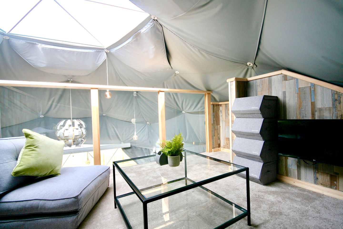 Unique Devonshire Dome with Hot Tub Perfect for Glamping in England