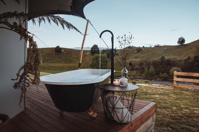 Safari Tents (Taumarunui, North Island, New Zealand)