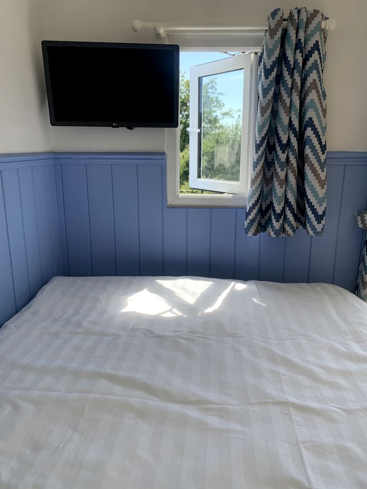 Peaceful Shepherd's Hut Rental in Pembrokeshire for Glamping in Wales