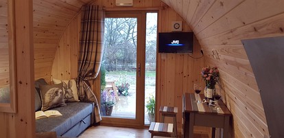 dog friendly log cabins with hot tubs yorkshire