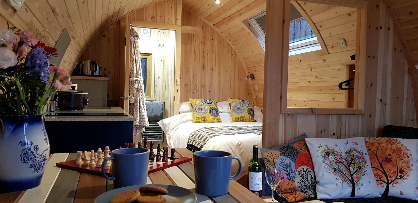 Gorgeous Pod with a Hot Tub for Glamping in Yorkshire Dales