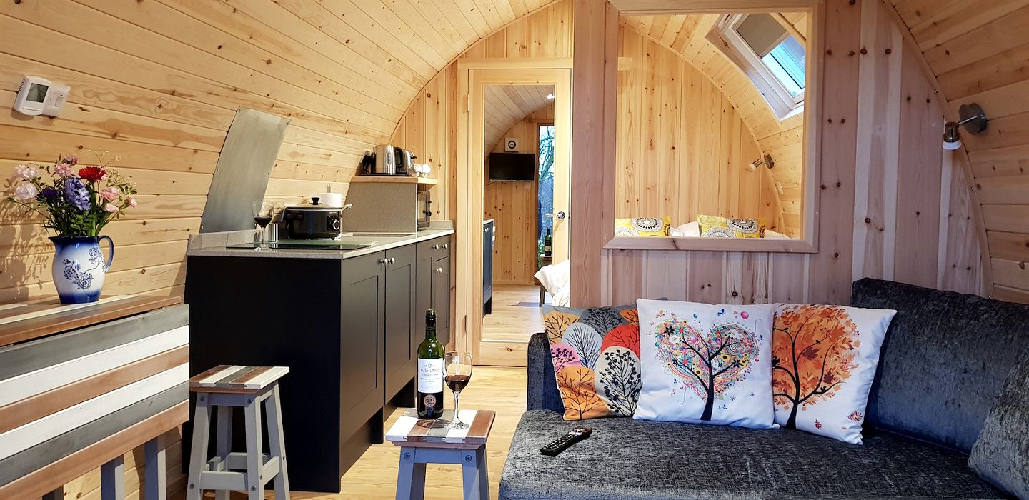 Gorgeous Pod with a Hot Tub for Glamping in Yorkshire Dales