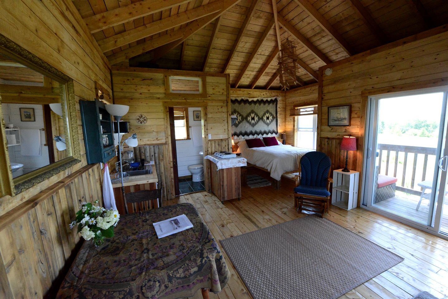 Cheerful Victoria Beach Cabin Rental Ideal for Glamping in Nova Scotia