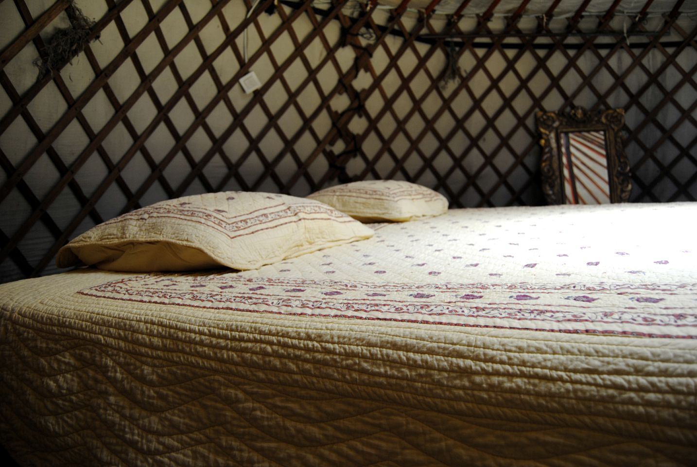 Beautiful Yurt Rental on a Permacultural Farm for Glamping in Andalucía