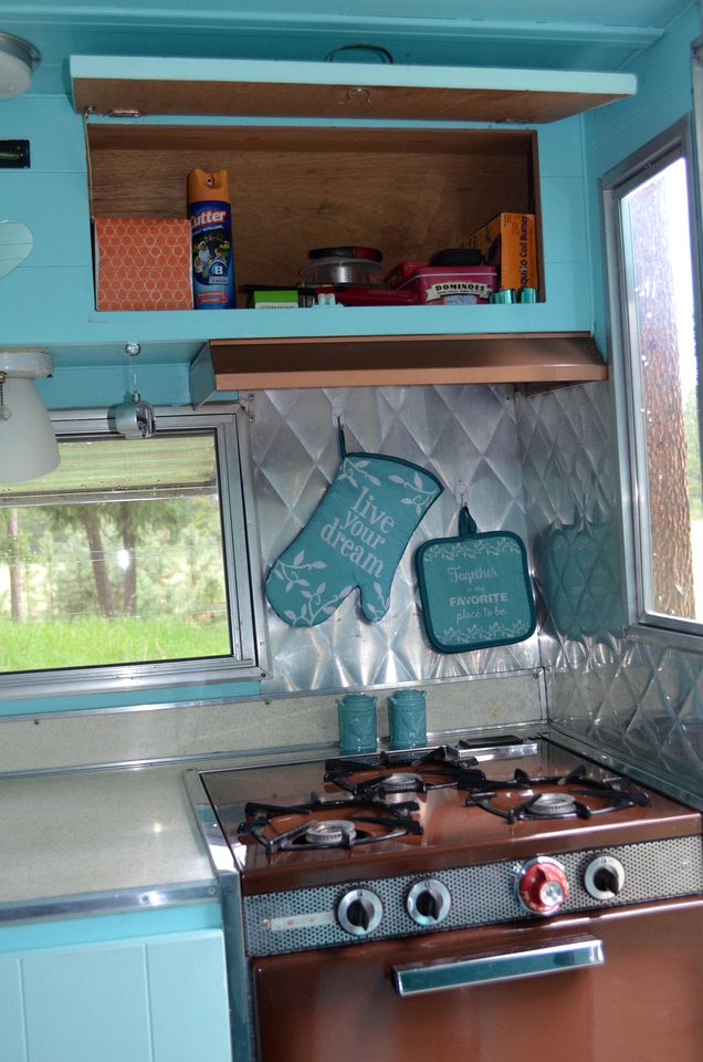 Vintage Camper Rental Perfect for Glamping in Montana