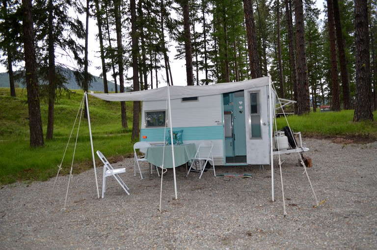 Camper rental for glamping in Montana
