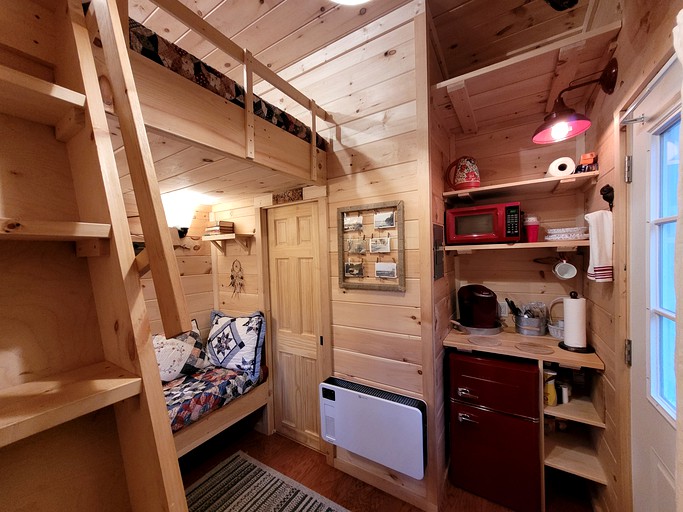 Tiny Houses (Whitingham, Vermont, United States of America)