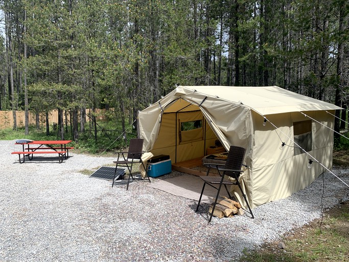 This tent rental is perfect for glamping near Glacier National Park