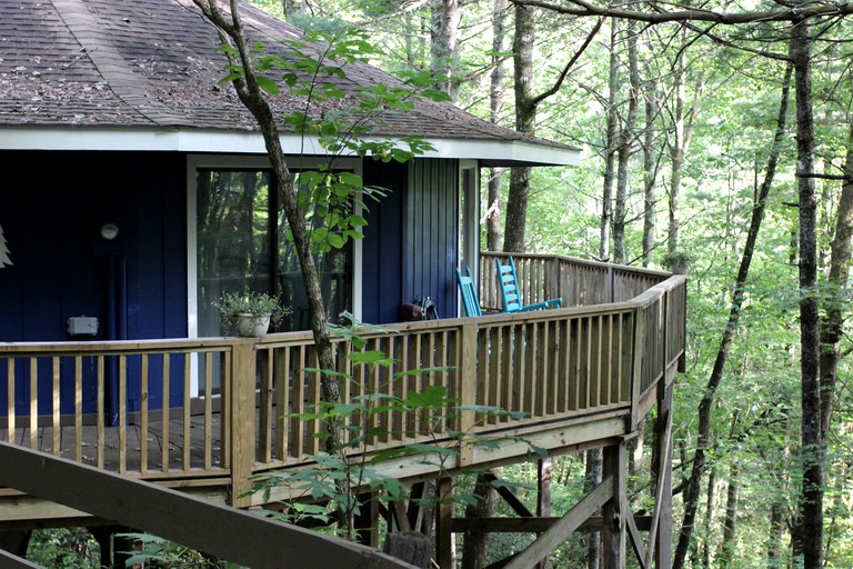 Cabins (Sky Valley, Georgia, United States)