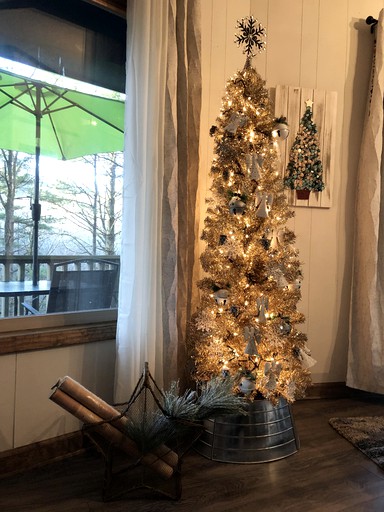 Cabins (Sky Valley, Georgia, United States of America)