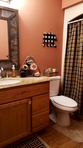 Cabins (Sky Valley, Georgia, United States)