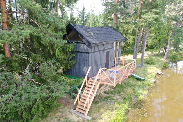 Gorgeous treehouse cabin for glamping in Latvia