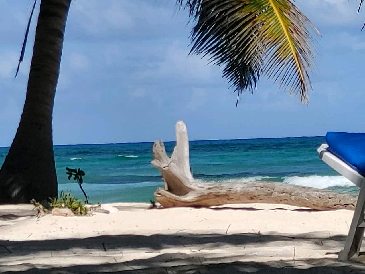 Serene Beachfront House in Mahahual, Quintana Roo, Mexico