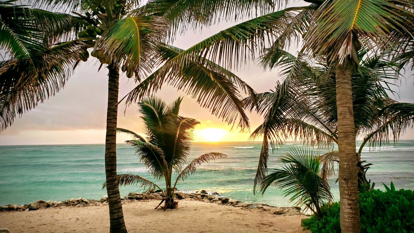 Serene Beachfront House in Mahahual, Quintana Roo, Mexico