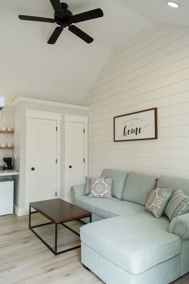 Picturesque Tiny House Rental Ideal for Glamping in New Hampshire