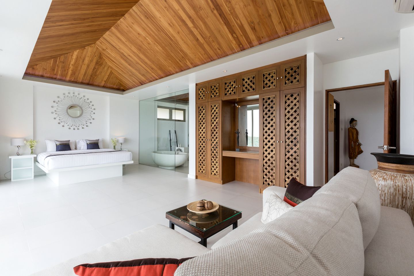 Luxury Villa Rental in the Hills of Koh Samui for Holidays in Thailand