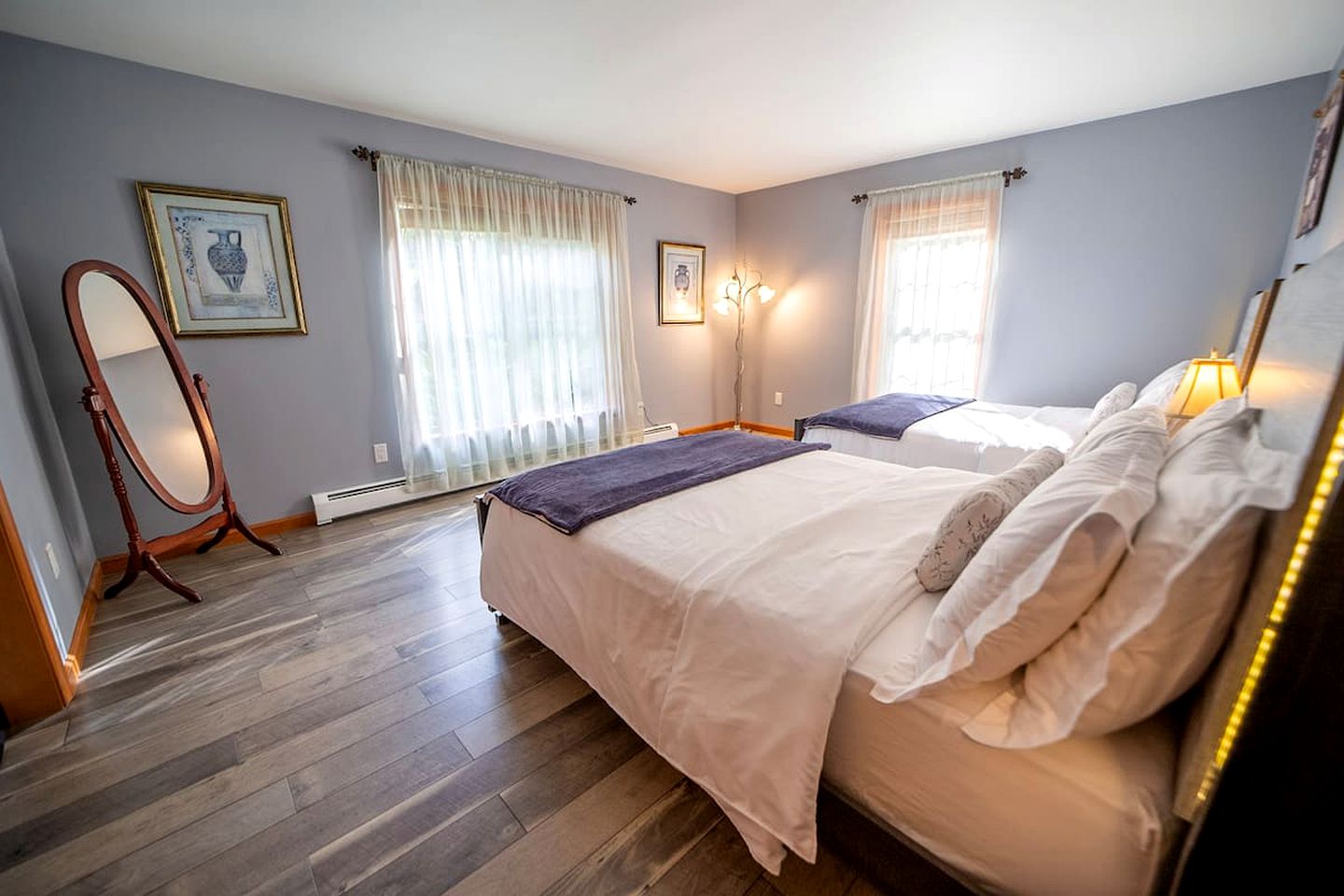 Incredible New York Cabin with a Spa and Movie Theater