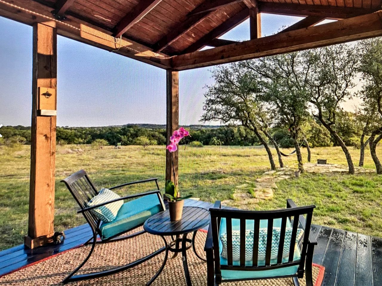 Cozy Cabin Rental Ideal for a Couple's Retreat in Texas