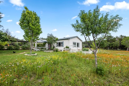 Magical Wimberley Accommodation in a Chapel - Photo 3