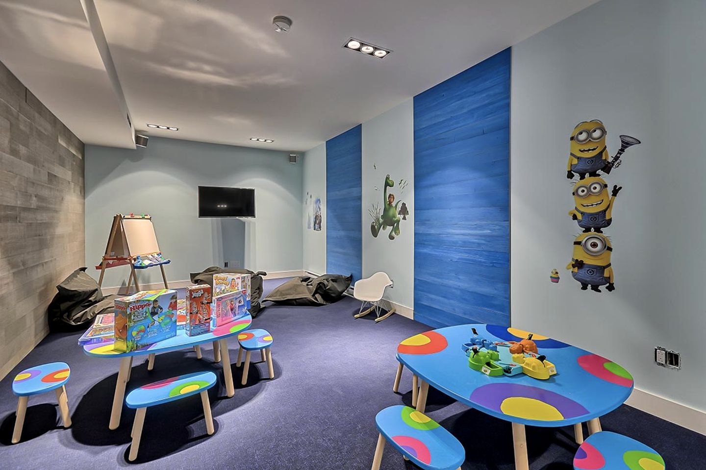 Mont Tremblant Glamping in a Tiny Home Nestled in Nature