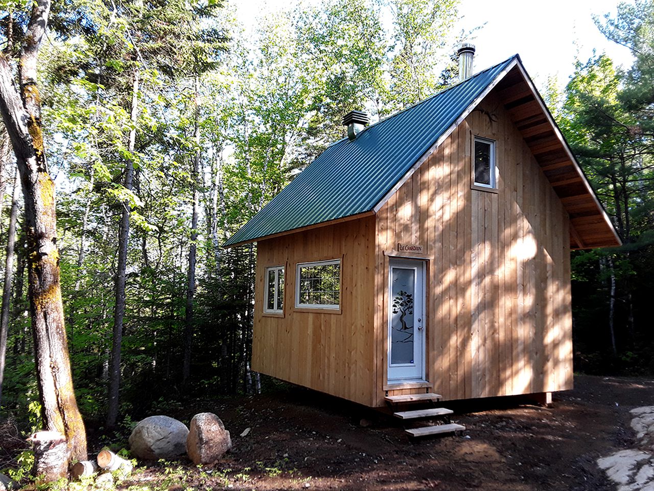 Les Chalets Du Jolimont Cabins 61370 Sainte Béatrix Canada Glamping Hub 