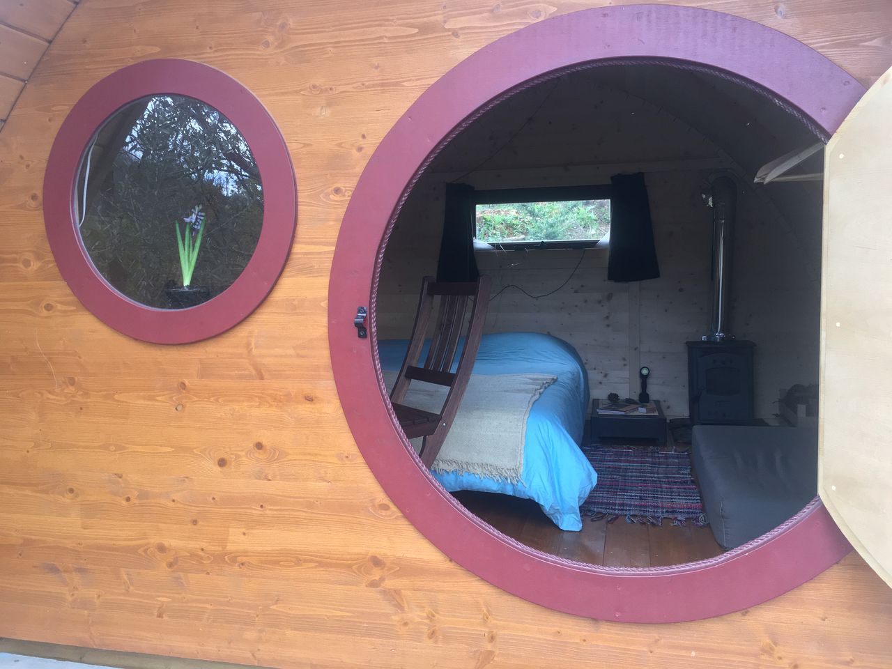 Rustic Hobbit House Accommodation in Serra do Açor for a Relaxing Holiday in Portugal