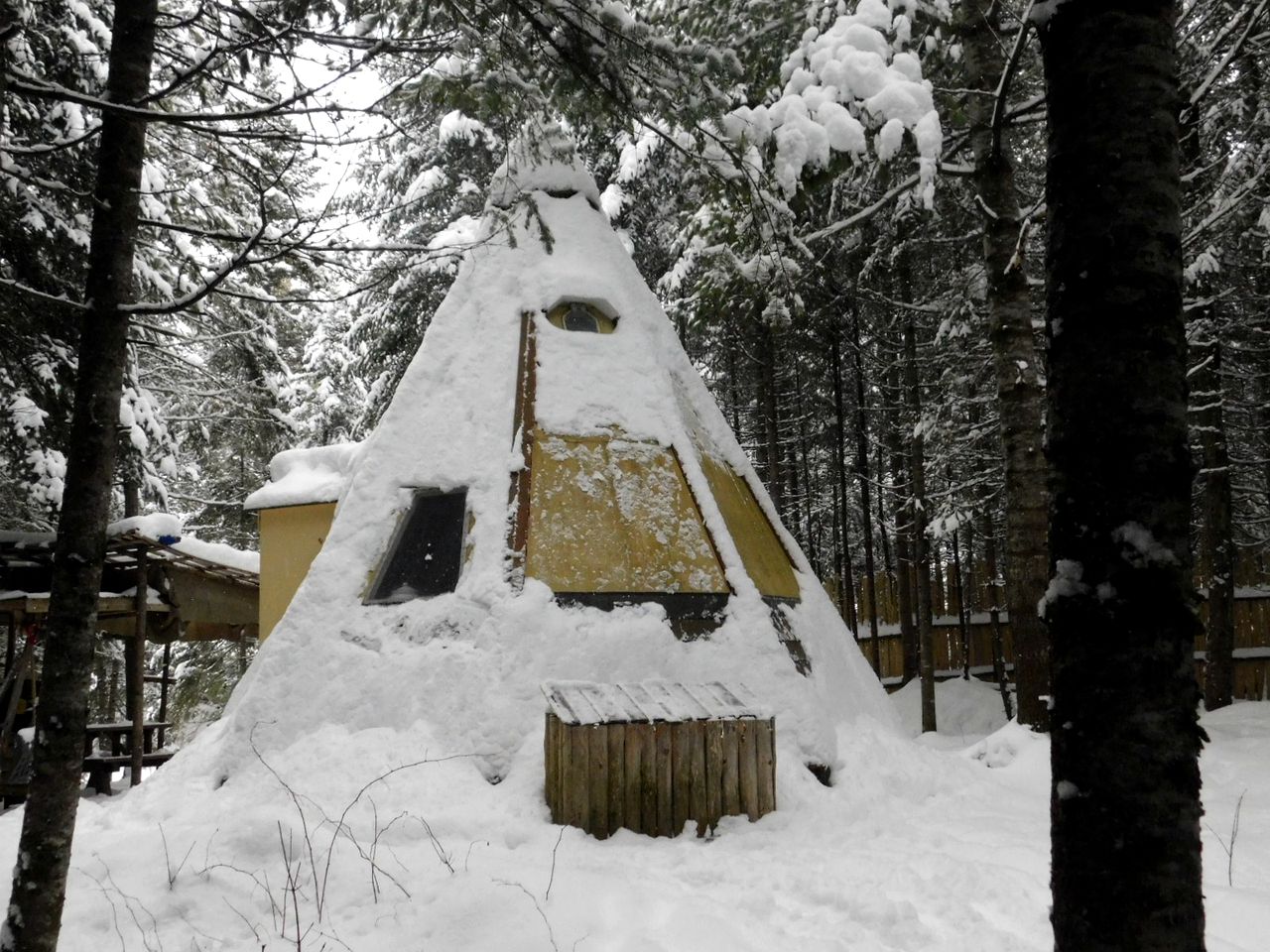 Fantastic Tipi Rental by the Sauvage River for Glamping in Quebec