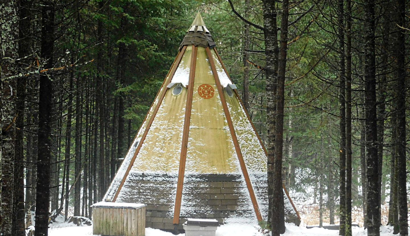 Fantastic Tipi Rental by the Sauvage River for Glamping in Quebec